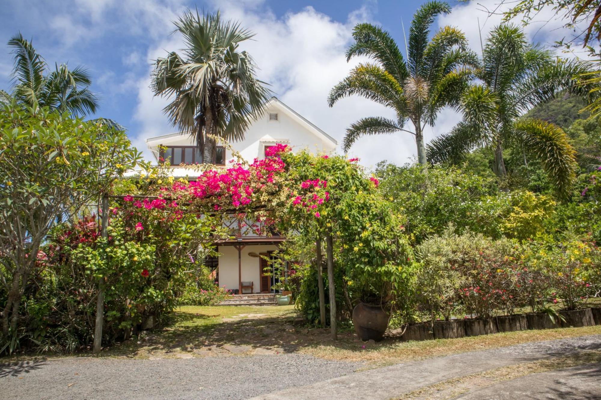 Domaine Desaubin Luxury Villas Такамака Экстерьер фото